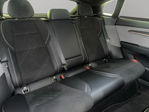 https://vehicle.imgix.net/4247851/20bebea8-882f-4484-bafc-2cf36c600500.jpg