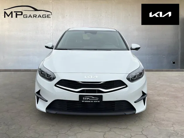 Kia Ceed 1.5 T-GDi MHEV Power