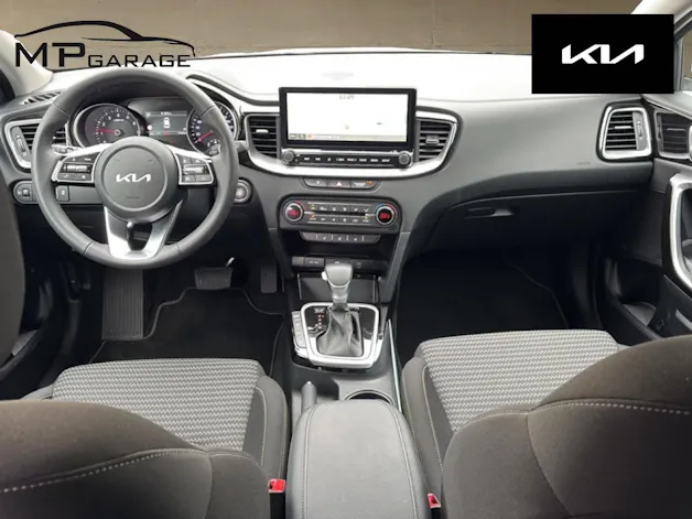 Kia Ceed 1.5 T-GDi MHEV Power