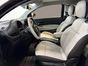 Fahrzeugbild FIAT 500 La Prima 3+1