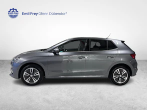 https://vehicle.imgix.net/4247888/2e138de4-44b9-432f-9b93-f0a4b6d6c08c.jpg