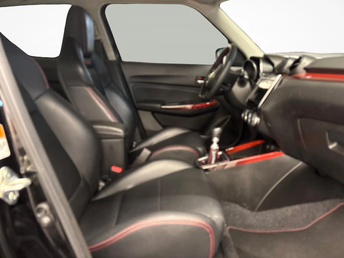 Fahrzeugbild SUZUKI SWIFT