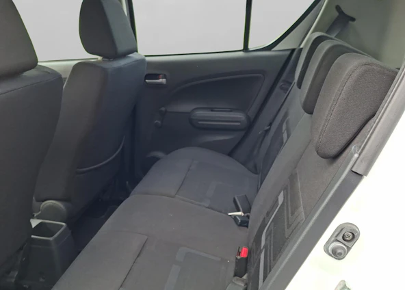 image du véhicule 13 image du véhicule 13