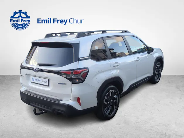 Subaru Forester Station 2.0i e-Boxer Swiss Plus