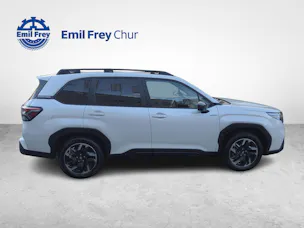 Subaru Forester Station 2.0i e-Boxer Swiss Plus