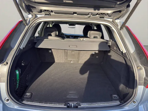 Volvo XC60 2.0 B4 MH Ultimate Dark AWD .