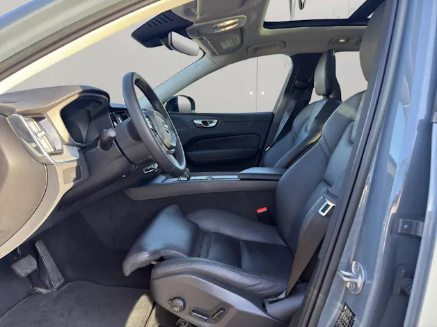 Volvo XC60 2.0 B4 MH Ultimate Dark AWD .