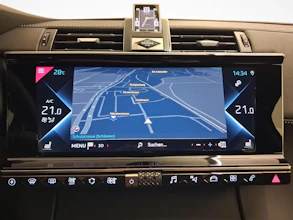 https://vehicle.imgix.net/4248008/9348af70-46b2-4238-ae82-c91e15204137.jpg
