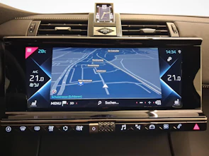 Fahrzeugbild DS AUTOMOBILES 7 Crossback 1.6 E-Tense So Chic 4x4