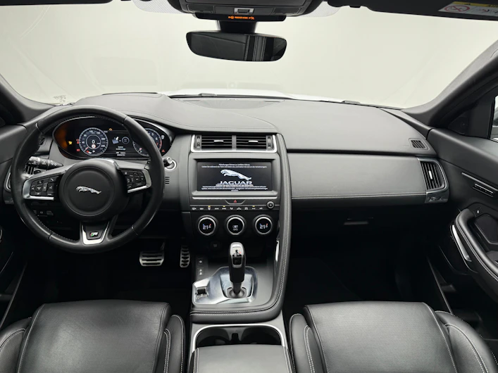 Fahrzeugbild JAGUAR E-PACE