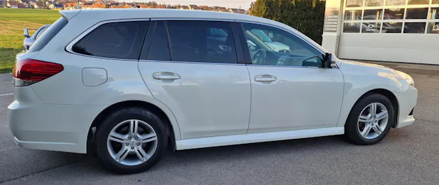 Subaru Legacy Station 2.0i Swiss