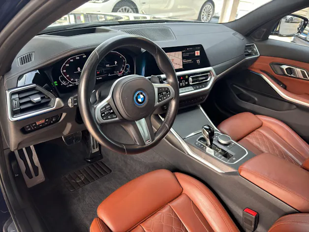 BMW 330e xDrive SAG Touring