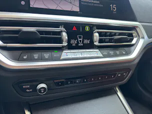 BMW 330e xDrive SAG Touring