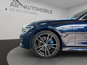 BMW 330e xDrive SAG Touring