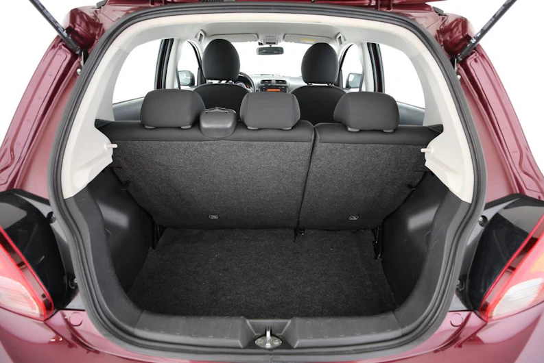 image du véhicule MITSUBISHI SPACE STAR