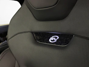 https://vehicle.imgix.net/4248187/77320839-29ef-4876-a94d-ecd12aa6f737.jpg
