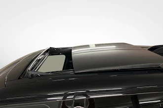 https://vehicle.imgix.net/4248187/d8941e1f-22a5-4141-b293-b0fb4ea1aa36.jpg