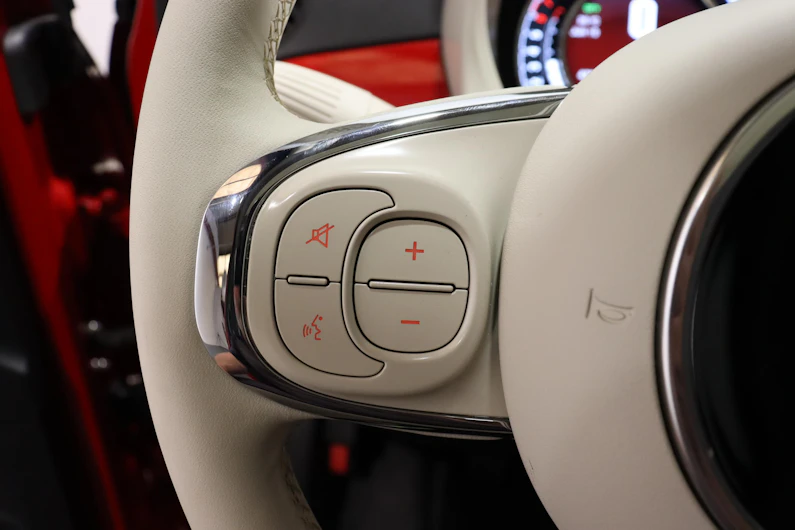 image du véhicule FIAT 500