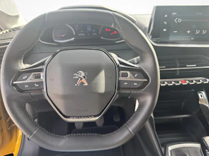 Fahrzeugbild PEUGEOT 208 1.2 PureTech Active / ab 3,99% Leasing bei Abschluss einer Protect Autoversicherung
