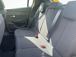 https://vehicle.imgix.net/4248215/ee662e99-10f3-49fd-bd7b-e610baabcf03.jpg