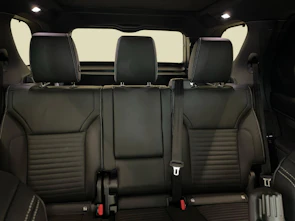 Fahrzeugbild LAND ROVER Discovery 3.0 D I6 350 Dynamic HSE