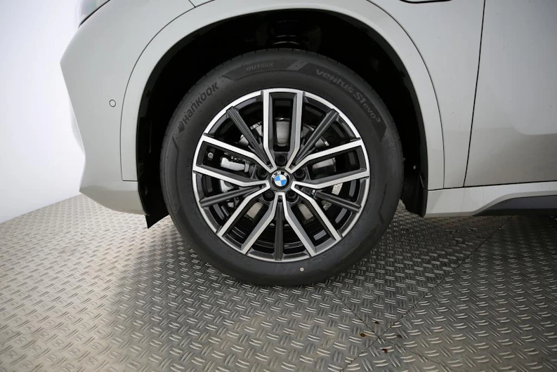 Fahrzeugbild BMW X1