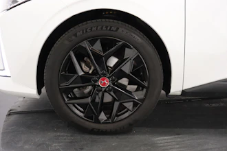 https://vehicle.imgix.net/4248261/6391e2e8-12e1-420f-9c6b-7fef24e4884e.JPG