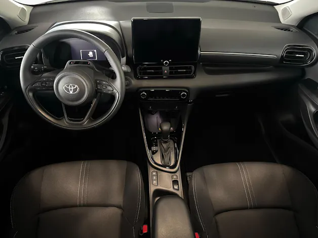 Toyota Yaris 1.5 VVT-i HSD Trend