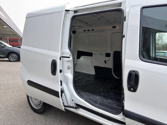 image du véhicule 8