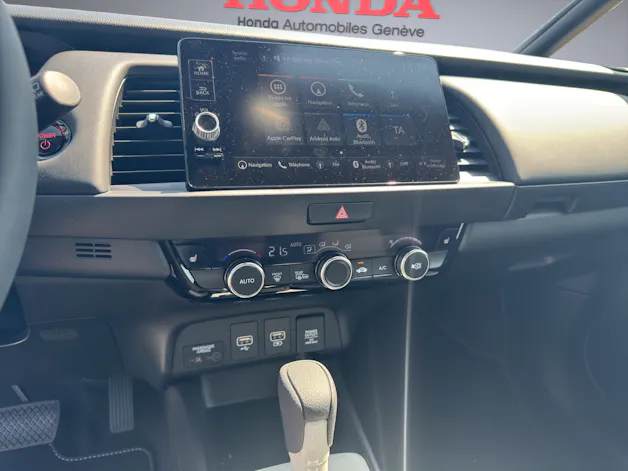 HONDA Jazz 1.5 i-MMD Elegance