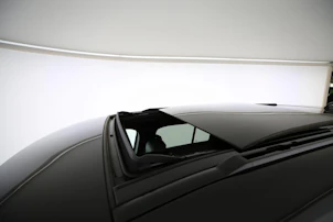 immagine del veicolo LAND ROVER Defender 130 3.0 I6 400 X