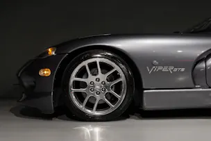 Chrysler Viper GTS