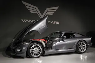 Chrysler Viper GTS