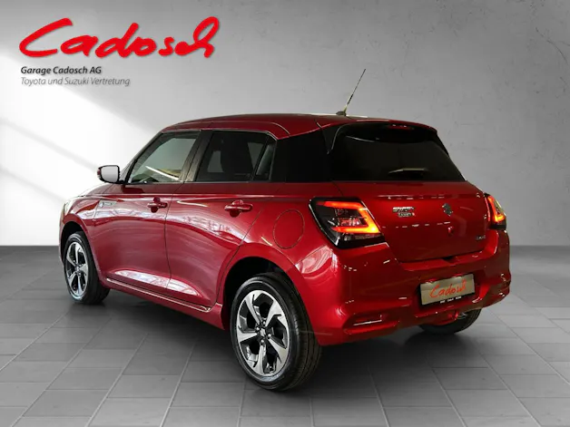 Suzuki Swift 1.2 Sakura Top Hybrid 4x4