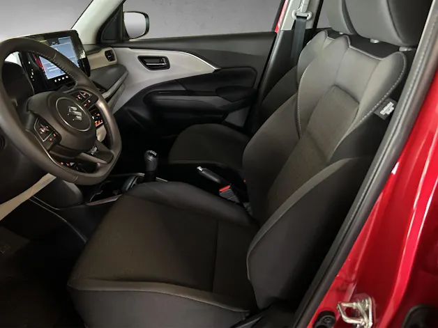 Suzuki Swift 1.2 Sakura Top Hybrid 4x4