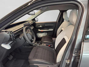 https://vehicle.imgix.net/4248674/ad5be94d-63ff-4964-98f1-a8a0680b15ec.jpg