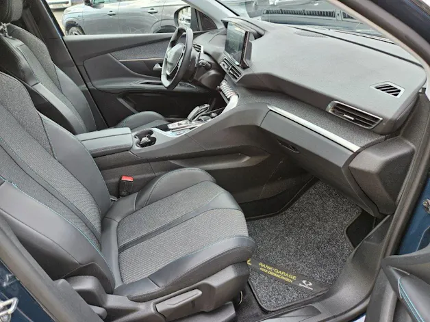Peugeot 3008 1.6 Plug-in Hybrid Allure Pack