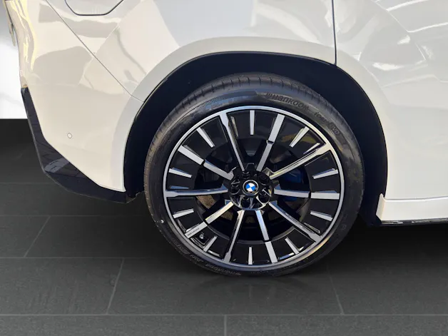 BMW iX3 50 xDrive