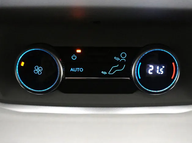 Ford Tourneo Custom 320 L2 2.0 TDCI 4x4 Titanium X