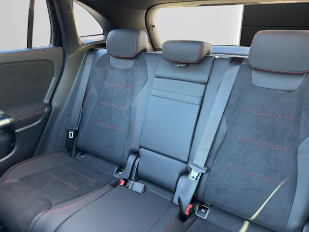 Mercedes-Benz GLA 200 7G-DCT