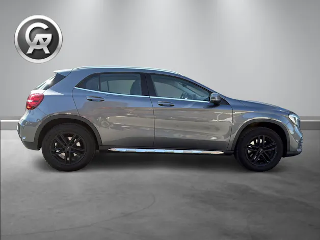 Mercedes-Benz GLA 250 AMG Line 4Matic 7G-DCT