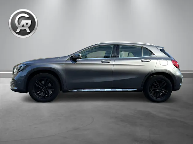 Mercedes-Benz GLA 250 AMG Line 4Matic 7G-DCT