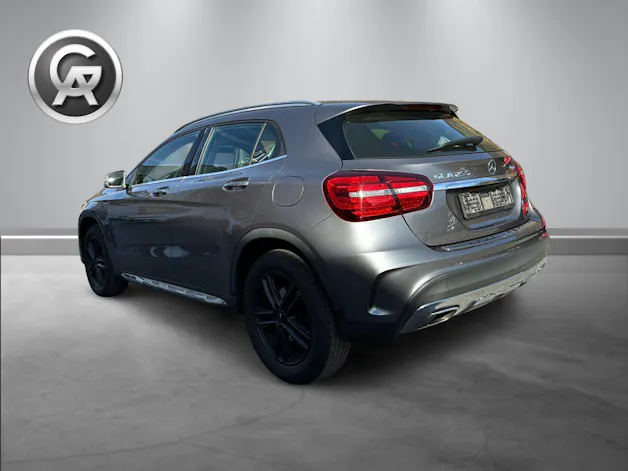 Mercedes-Benz GLA 250 AMG Line 4Matic 7G-DCT