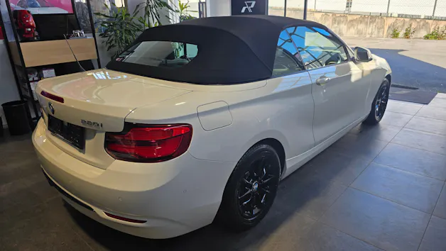 BMW 220i Sport Line Steptronic