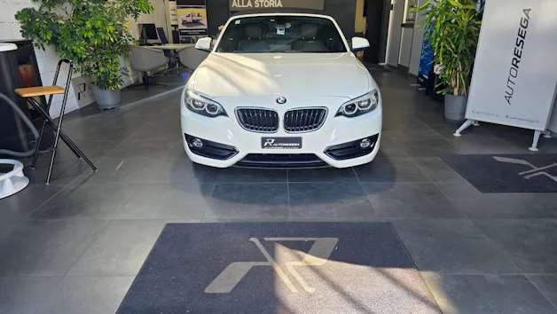 BMW 220i Sport Line Steptronic