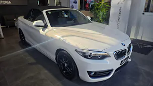 BMW 220i Sport Line Steptronic