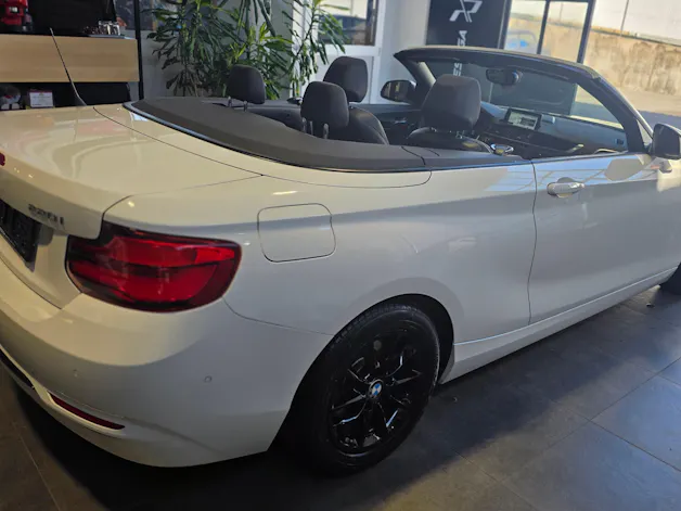 BMW 220i Sport Line Steptronic
