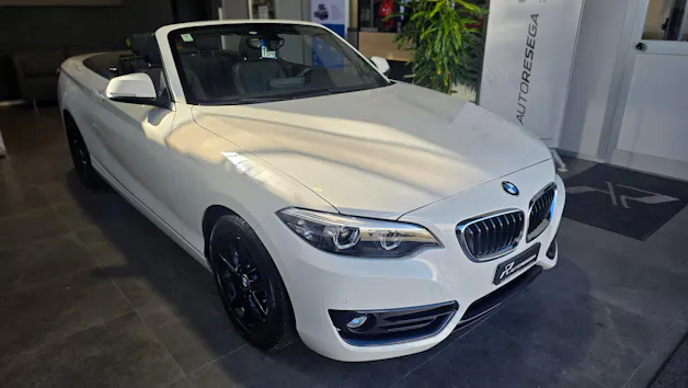 BMW 220i Sport Line Steptronic