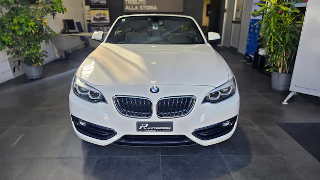 BMW 220i Sport Line Steptronic