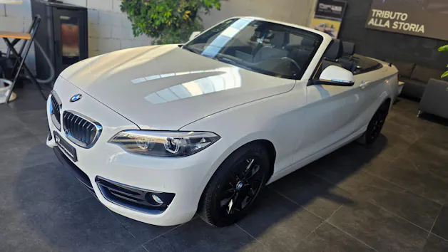 BMW 220i Sport Line Steptronic